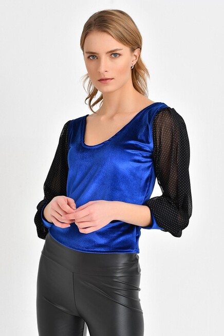 PUANTİYE TÜL KOLLU KADİFE BLUZ 