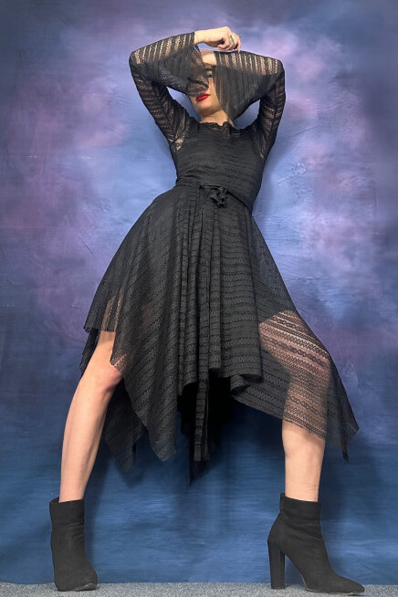 ASİMETRİK KESİM DANTEL İSPANYOL KOL ELBİSE SİYAH