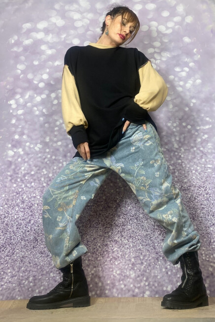 BİSİKLET YAKA BLOK RENK BEJ SİYAH SWEATSHİRT