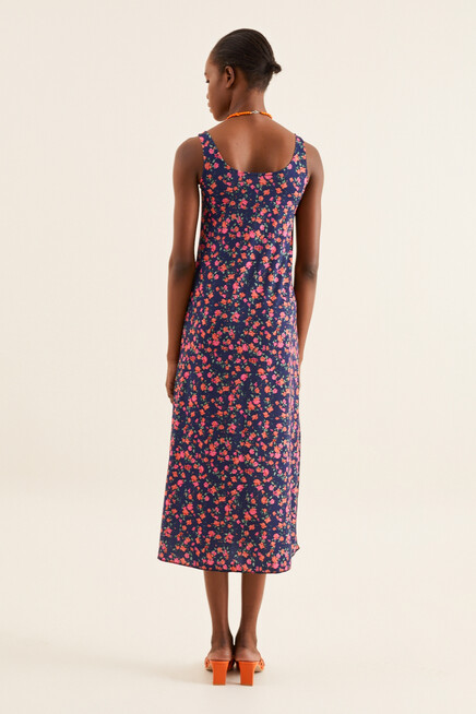 YIRTMAÇLI MAXİ ELBİSE 