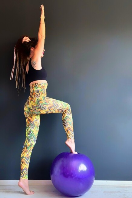 ZİGZAG ÇİZGİLİ YÜKSEK BEL MİCRO TAYT 