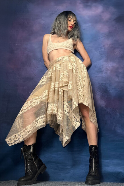 BEJ DANTEL ASİMETRİK ETEK