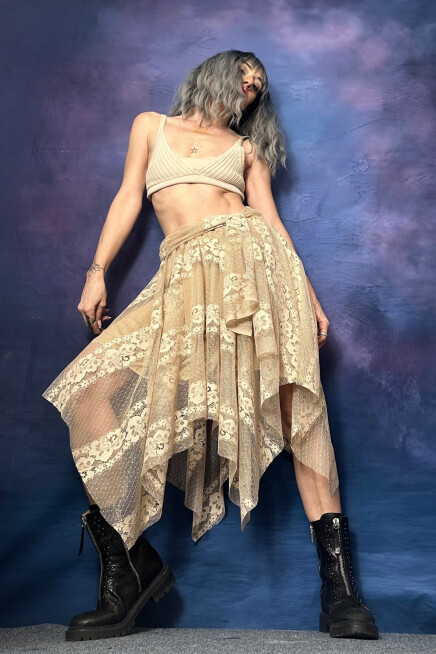 BEJ DANTEL ASİMETRİK ETEK