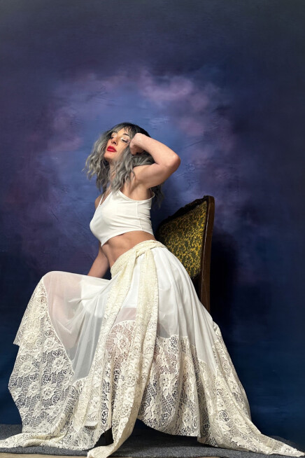 EKRU DANTEL DETAYLI TÜL ASİMETRİK ETEK