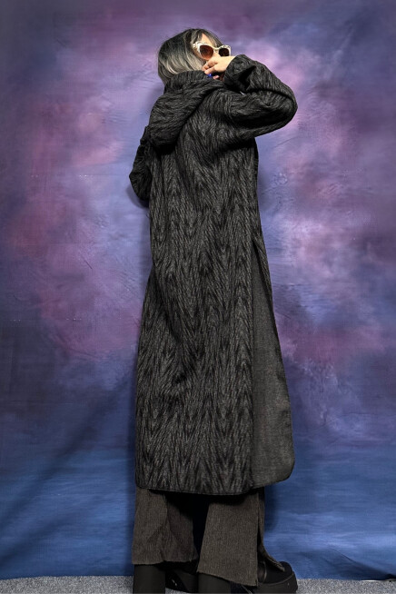 JAKARLI KUMAŞ KAPŞONLU UZUN HIRKA