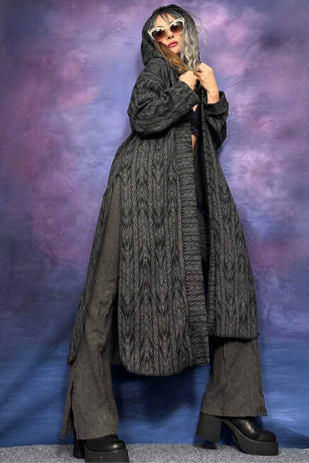 JAKARLI KUMAŞ KAPŞONLU UZUN HIRKA