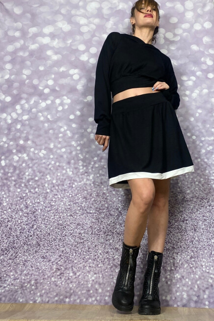 BEYAZ ŞERİT DETAYLI MODAL KUMAŞ MİNİ SİYAH ETEK