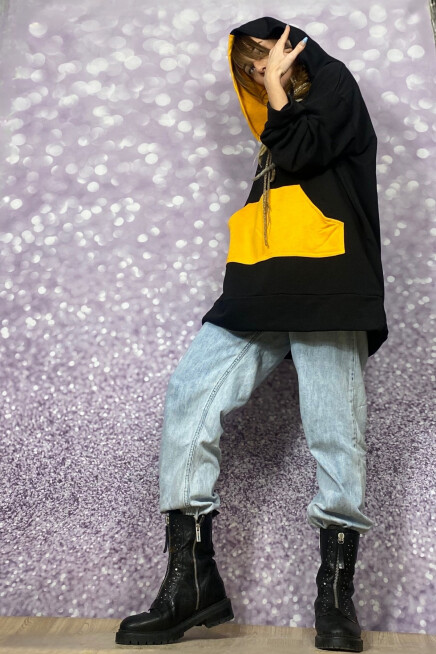 KAPŞONLU CEPLİ SARI SİYAH OVERSİZE SWEATSHİRT