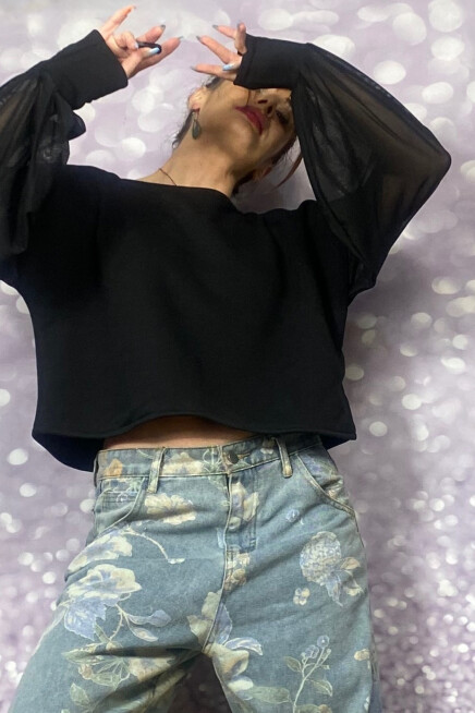 TÜL KOLLU GENİŞ KESİM BLUZ