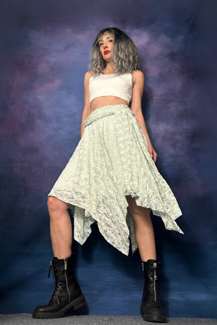 UÇUK MAVİ ASİMETRİK DANTEL ETEK