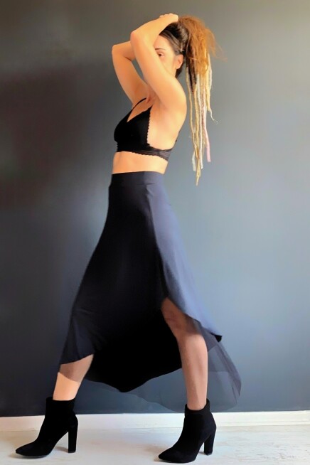 YIRTMAÇLI ÇİFT KAT TÜL DETAYLI ASİMETRİK ETEK 